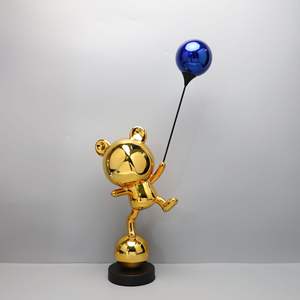 ลูกโป่งรูปหมีทำจากเรซิ่นสมัยใหม่ตกแต่งด้วยรูปปั้นการ์ตูนห้องนั่งเล่นไฟล็อบบี้ตกแต่งหรูหรา - Product Image 4