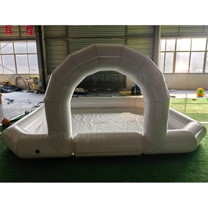 Piste de karting gonflable en PVC de 4 m pour usage commercial dans les centres commerciaux et les parcs d'attractions - Product Image 1
