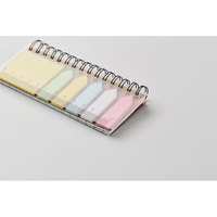 Bloc-notes promotionnel en PP avec couverture rigide, notes adhésives, 5 marque-pages de couleur assortie, papier recyclé écologique, impression numérique, reliure à anneaux