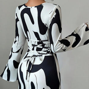 Abito Lungo da Donna Autunno Inverno 2026 Moda Europea e Americana Elegante <span class=keywords><strong>Vestito</strong></span> Stampato con Maniche a Campana - Product Image 3