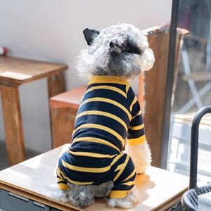 Tuta Estiva a Righe Traspirante Anti-Perdita di Pelo con Cappuccio a Quattro Zampe per Cani e Gatti, Maglietta Base Morbida ed Elastica per il Relax - Product Image 4