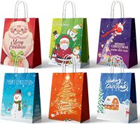 Sacs cadeaux en kraft sur le thème de Noël, assortiment de sacs en papier avec motifs d'arbre de Noël et de flocons de neige, avec poignées