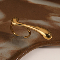 CLIORO Wasserfester Anlaufgeschützter Vergoldeter/Versilberter Edelstahlring in Schmetterlingsform mit Personalisierter Gravur Unisex-Design