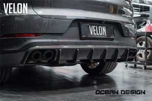 Kit Carrozzeria in Fibra di Carbonio Stile OC con Labbro Paraurti Anteriore, Minigonne Laterali, Diffusore Posteriore, Spoiler Posteriore e Parafanghi per <span class=keywords><strong>Porsche</strong></span> <span class=keywords><strong>Cayenne</strong></span> <span class=keywords><strong>S</strong></span> Coupé - Product Image 5