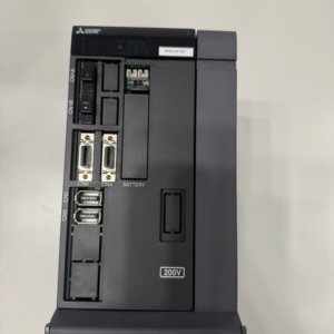 Unidad de Accionamiento de Husillo CNC Original de Japón MITSUBISHI MDS-D-SP-200 Compatible con Fuente de Alimentación MDS-D-CV - Product Image 2