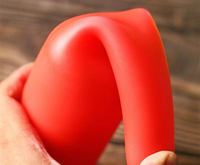 Bouteilles de barman colorées pour l'entraînement à l'acrobatie et au jonglage, en silicone incassable, pour la pratique du flairing en bar et pub