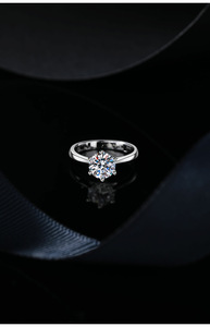 טבעת כסף 925 איכותית בציפוי זהב משובצת בעיצוב תכשיטי אופנה - Product Image 2