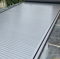 Stores extérieurs horizontaux rétractables modernes en alliage d'aluminium étanche série 6000, durables, avec commande motorisée configurée