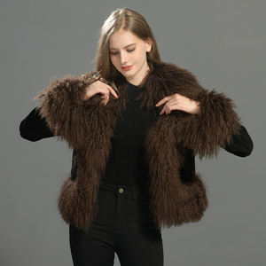 معطف بومبر من جلد الغنم الحقيقي المقصوص معطف ياقة من فرو الخراف الحقيقي بالجملة معاطف نسائية مخصصة من الجلد الأصلي للنساء - Product Image 6