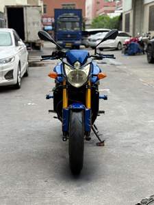 Yamaha <span class=keywords><strong>FZ1</strong></span> 1000cc Moto Naked a Quattro Cilindri in Linea Blu con Forcella Anteriore Dorata e Cerchi Dorati - Product Image 2