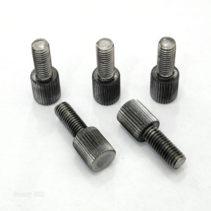 Tornillos de apriete manual moleteados de acero al carbono métricos M8 hechos a medida, grado A, rosca estándar sin tratamiento - Product Image 1