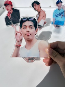 OEM Odm อะคริลิคสแตนดี้ <span class=keywords><strong>BTS</strong></span> แทฮยอง ชุดฟิกเกอร์อะคริลิคตั้งโต๊ะ 6 ชิ้น ของแฟนคลับอาร์มี่ - Product Image 5