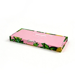 Boîte à foulard carrée rose, boîte en carton cadeau, style personnalisable haut de gamme, boîte en carton écologique, boîte en forme de livre - Product Image 5