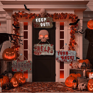 Panneau de porte d'Halloween imitation bois avec empreinte de main ensanglantée, étiquette en papier à suspendre pour maison hantée, décoration effrayante, décoration d'Halloween - Product Image 2