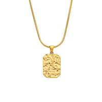 Carré en acier inoxydable Pendentif rétro en plaqué or 18 ct martelé populaire Collier carré en or pour femmes