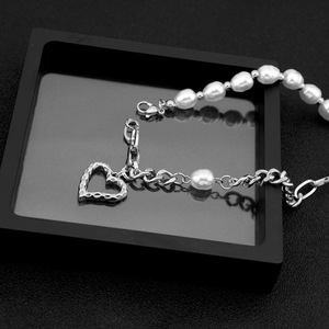 Collar con Colgante de Corazón de Perla Plateado Simple y Personalizado, Collares de Acero de Titanio para Mujer, Joyería de Moda al por Mayor - Product Image 2