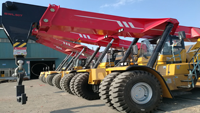 Reach Stacker 10T SRSC1009-6E Zéro Émission pour la Manutention de Conteneurs Vides et les Opérations Logistiques Portuaires Durables