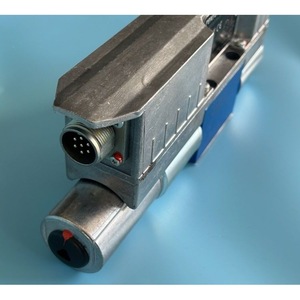 Rexroth Proportional Directional Valve 4WREE6E08-3X/<b>V</b>/24A1 315 <b>Bar</b> 60 Lmin Hydraulic Control Component - Product Image 2