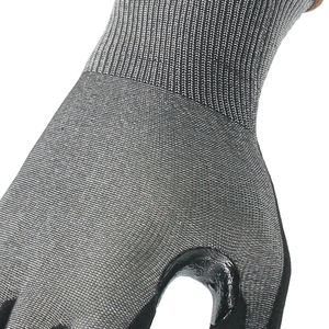 Gants de travail MaxiPact en nitrile sablé, résistants aux coupures, avec revêtement enduit, pour la protection des mains et la sécurité au travail. - Product Image 6