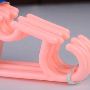 Nouveaux <span class=keywords><strong>cintres</strong></span> pour enfants 5 pièces/<span class=keywords><strong>lot</strong></span>, crochet en Arc Portable Design cintre en plastique pour bébé - Product Image 3