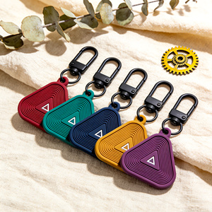 Porte-clés de recrutement scolaire - Personnalisation emblème et mascotte d'école - Cadeau promotionnel pour visites des salles de classe et des campus - Product Image 4