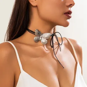Collier papillon en métal bohème pour femme rétro cordon de serrage en cuir noir