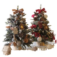 Mini sapin de Noël de table style européen avec lumières LED, effet givré floqué, base en bois PVC/PVA, pommes de pin, rennes, Père Noël, pour la maison