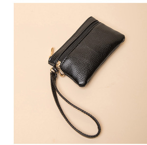 La silueta clásica nunca pasa de moda, complementa las piezas modernas del armario y aporta un toque de refinamiento a los conjuntos diarios. - Product Image 1