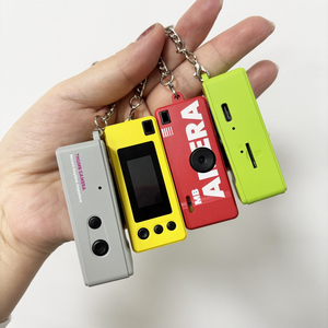 Mini caméra numérique 1080P décorative pour anniversaire, festival, cadeau, petit porte-clés, enregistreur vidéo avec écran de 0,96 pouce et lampe torche - Product Image 1