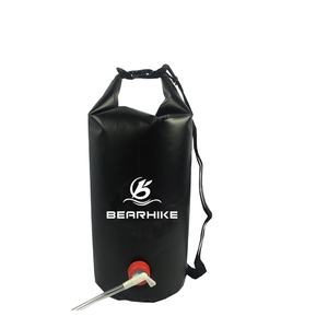 กระเป๋า PVC กันน้ำ<span class=keywords><strong>น้ำ</strong></span>หนักเบาสีดำพิมพ์ลายได้ออกแบบได้ตามที่ต้องการกันน้ำ15L 25L ปรับแต่งโลโก้ได้ - Product Image 1