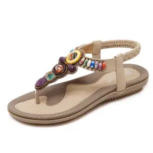 Kadın Bohemia düz sandalet ayakkabı kadın dize boncuk Flip Flop Metal dekorasyon plaj sandaletleri rahat artı büyük boy 43 44 45