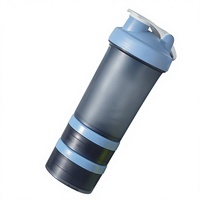 Bouteille d'eau de sport fitness en PP à trois compartiments pour protéines en poudre, étanche et anti-fuite, design simple pour boire directement
