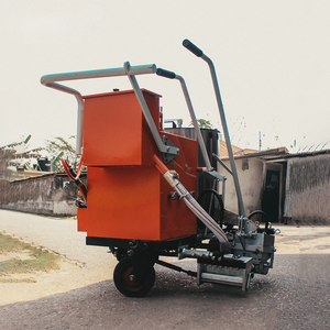 Machine de marquage routier thermoplastique manuelle pour lignes de passage de piétons, largeur réglable 100-450 mm et faible coût d'entretien - Product Image 3