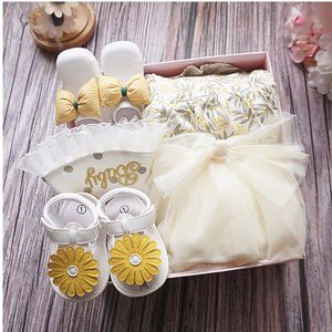 Nouvel ensemble <span class=keywords><strong>de</strong></span> vêtements pour bébé : barboteuse, jupe <span class=keywords><strong>de</strong></span> princesse, robe en coton, chaussettes, coffret cadeau. Accessoires pour bébé personnalisables en gros. - Product Image 2