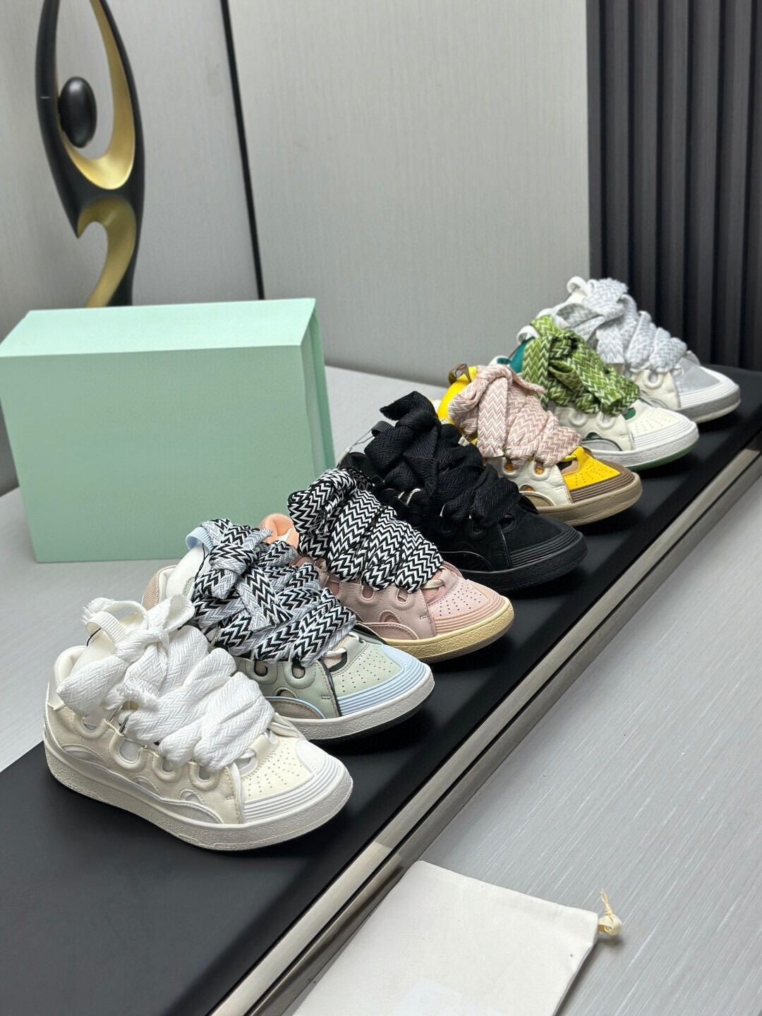 มีสีให้เลือกมากกว่า