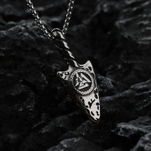 Collar con Colgante de Acero Inoxidable para Hombre, Estilo Nórdico Vintage, con Símbolo de Brújula Triangular, Diseño Geométrico, Regalo de Joyería - Product Image 4