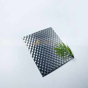 Placa de Acero Inoxidable Grabada EX578 (Serie 200/300) para Soldadura, Plegado y Corte, para Diseño de Techos y Paredes Interiores de Hoteles/Centros Comerciales - Product Image 3