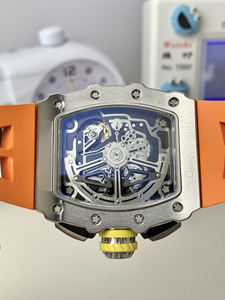 Reloj de Alta Gama Personalizado con Esfera de Zafiro Azul, Caja de Aleación Resistente al Agua de 20 BAR, Mecanismo Automático ETA, Diseño de Barril Hueco - Product Image 2