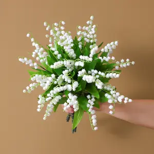 Ramo de flores artificiales de plástico para decoración del hogar, decoración de mesa de lirios del valle, color blanco, gran oferta