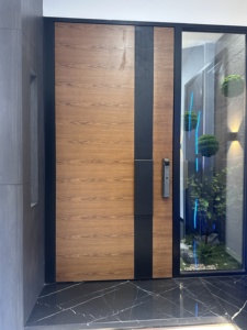 Tùy Chỉnh Thiết Kế Hiện Đại Nhôm Trục Cửa Ra Vào An Toàn Bằng Gỗ Nhập Với An Ninh Cổng Chính Cho Nhà Bên Ngoài - Product Image 3