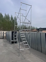 Échafaudage mobile en acier à structure de type échelle - Conception industrielle, surface galvanisée, montage facile pour dalle en béton extérieure