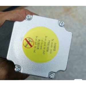 มอเตอร์เซอร์โว ABB รุ่น 60SV04302-0400K-070 ขนาด 130 มม. แบบยึดหน้าแปลน สามเฟส ปิดผนึกอย่างสมบูรณ์ - Product Image 3
