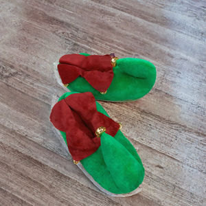 Zapatillas de casa de algodón afelpado con diseño de campanas navideñas, punta cerrada, suela gruesa y suave, para suelo de madera, para uso interior, para padres e hijos y parejas, venta al por mayor - Product Image 3