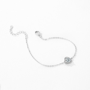 Bracelet chaîne en argent sterling S925 avec zircon en forme de cœur - Cadeau de la Saint-Valentin pour femmes, version en cuivre personnalisable - Product Image 4
