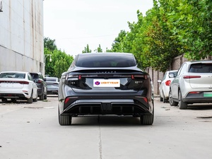 LYNK & CO 07 EM-P, berline hybride rechargeable, autonomie électrique de 126 km, autonomie combinée de 1450 km pour les trajets quotidiens en ville - Product Image 6