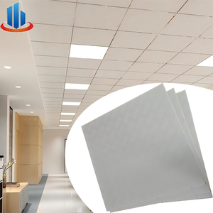 Plaque de plâtre acoustique ignifuge de haute qualité, panneau de plafond suspendu, installation facile pour la décoration des centres commerciaux, des <span class=keywords><strong>a</strong></span>éroports, des gymnases - Product Image 1