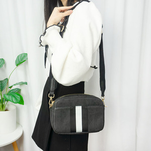 Sac à bandoulière en cuir PU pour femmes, petite <span class=keywords><strong>sacoche</strong></span> de plage imperméable, à épaule, simple, vente en gros, printemps été, 2022 - Product Image 4