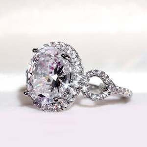 Anello ovale con zirconi incastonati per donna, elegante gioiello da dito scintillante e alla moda - Product Image 6