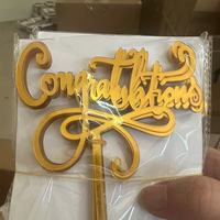 Großhandel 10 Stück/Packung Gold Acryl Abschluss-Kuchenaufsatz Wiederverwendbar Jahrgang 2026 Glückwunsch zum Abschluss Cupcake-Kuchendekoration