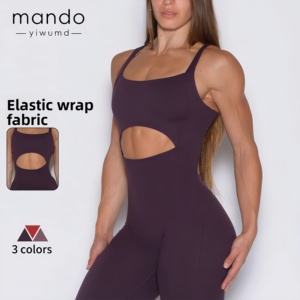 <span class=keywords><strong>Mono</strong></span> de poliéster para mujer con aberturas y cordones en la <span class=keywords><strong>espalda</strong></span>, tirantes ajustables, abertura frontal y efecto levanta glúteos, ideal para jogging y fitness. - Product Image 2